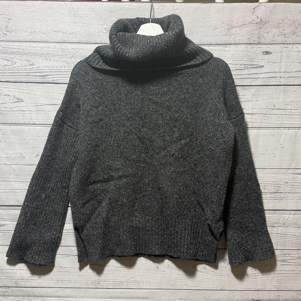 Roots 80% woolblend sweater